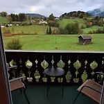 Sonniges Und Gaestezimmer, Haus Borowiec