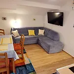 Apartman Sonniges Und Gaestezimmer, Haus Borowiec *