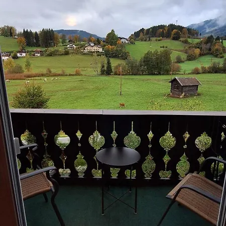 Sonniges Und Gaestezimmer, Haus Borowiec