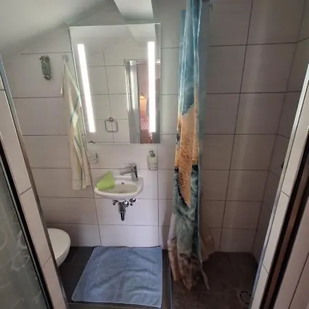 Sonniges Und Gaestezimmer, Haus Borowiec *