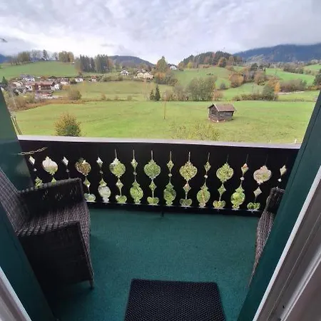 Sonniges Und Gaestezimmer, Haus Borowiec