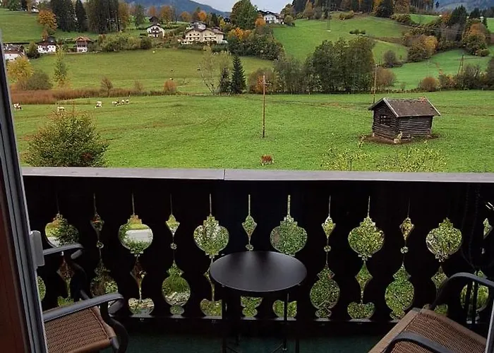 Sonniges Und Gaestezimmer, Haus Borowiec